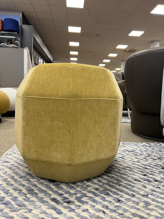 Image 1 of Leolux Amulet Pouf Lucir Stoff Topaz