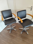 2x Comsair London Friseurstühle