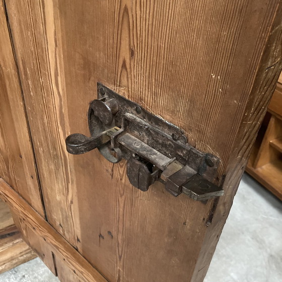 Image 1 of Antiker Barockschrank