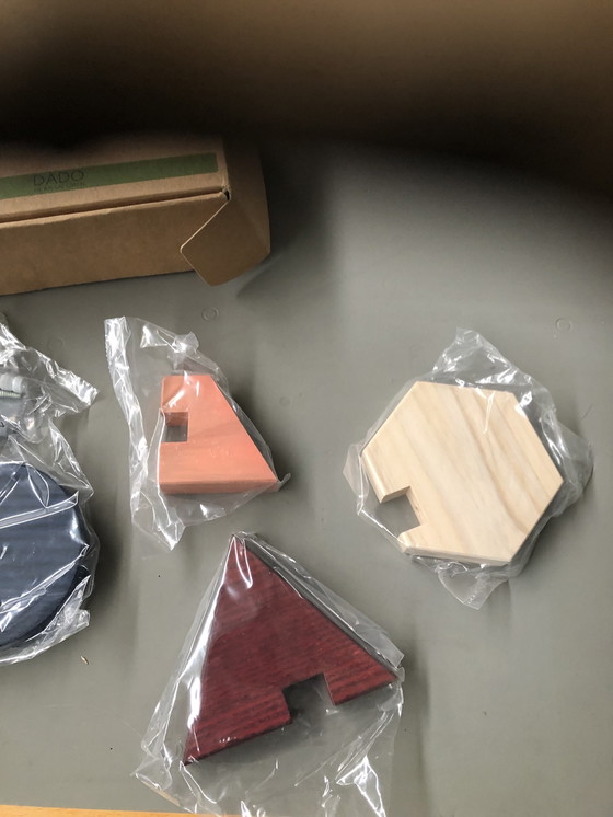 Image 1 of Tolle Kunst-Garderobenhaken aus Holz „Dado“ pro 3 Stück