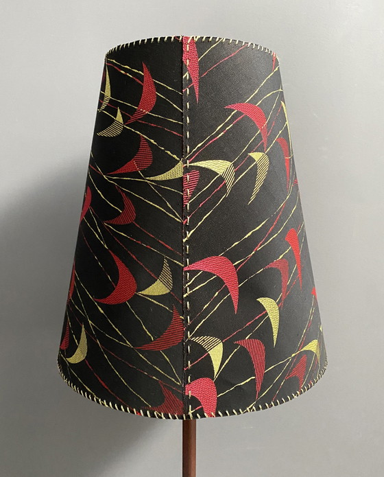 Image 1 of Dänische Stehlampe aus Teakholz mit Schwarz und Rot , Gelb Schirm aus den 1960er Jahren