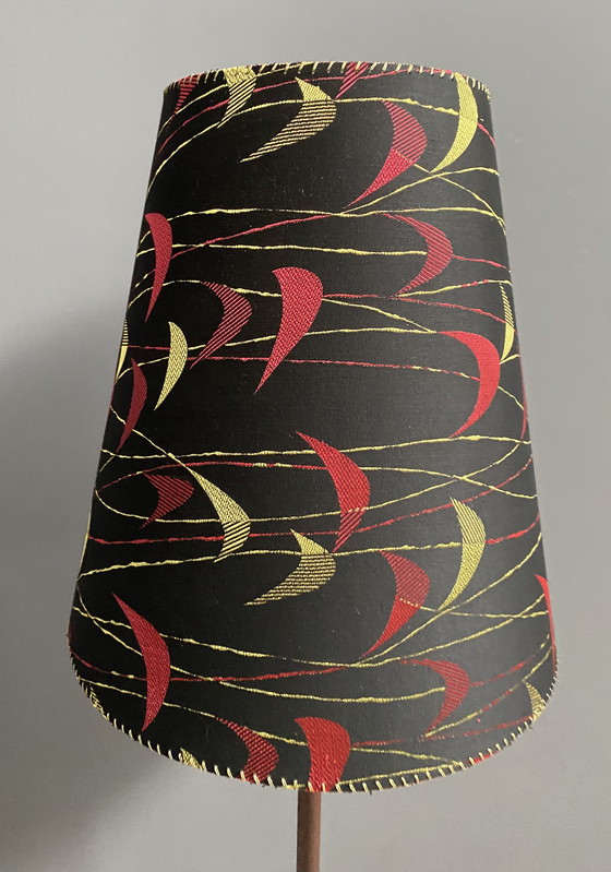 Image 1 of Dänische Stehlampe aus Teakholz mit Schwarz und Rot , Gelb Schirm aus den 1960er Jahren