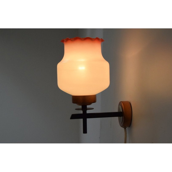 Image 1 of Mid Century Wandleuchte aus Glas und Metall, Tschechoslowakei 1960er Jahre