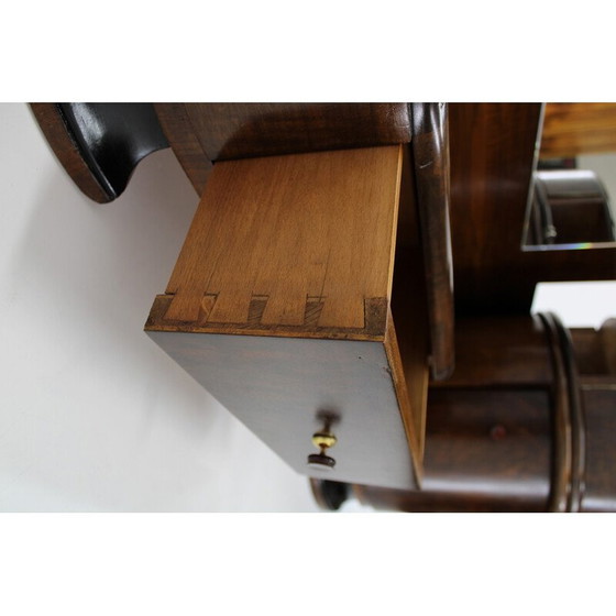 Image 1 of Vintage Art Deco Nussbaum Waschtischunterschrank mit Spiegel, Tschechoslowakei 1930