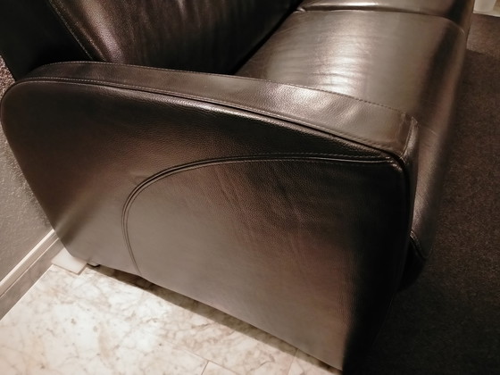 Image 1 of Montel Bank