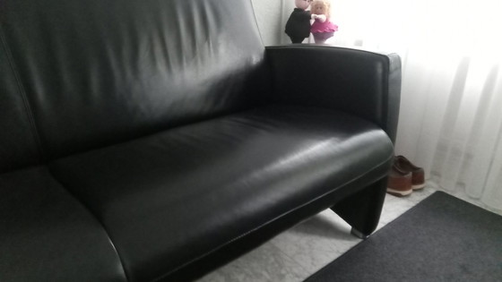 Image 1 of Montel Bank