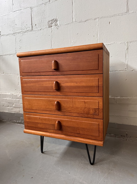 Image 1 of Vintage Kommode Teakholz