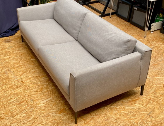 Image 1 of Design auf Lager Heelz 3-Sitzer-Sofa