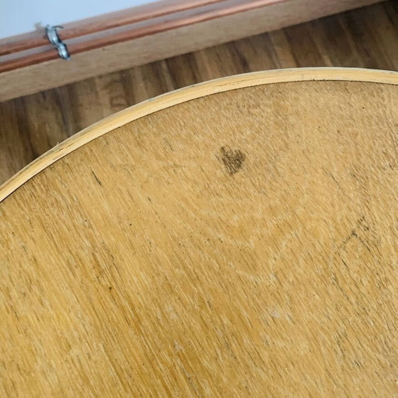 Image 1 of Vintage Dreibeiniger Couchtisch aus den 60er Jahren