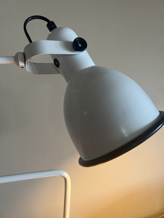 Image 1 of Anvia Tischlampe