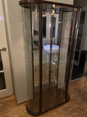Klassische Vitrine