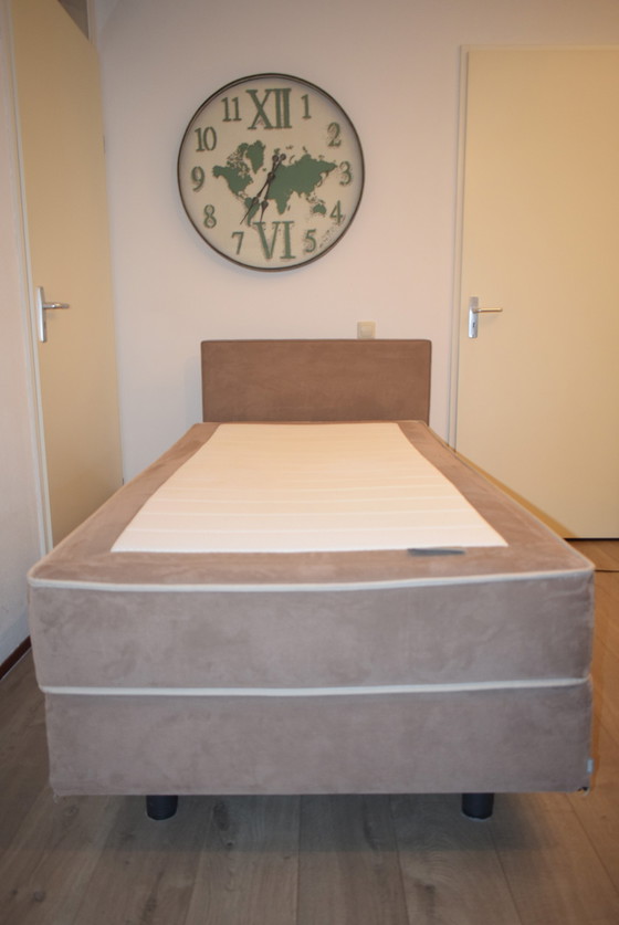 Image 1 of Elektrisches Boxspringbett von Auping