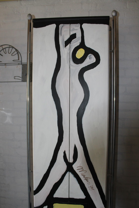 Image 1 of Happy People Kabinett und Gemälde