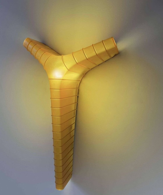 Image 1 of Wandleuchte aus Plexiglas - Italien 1980