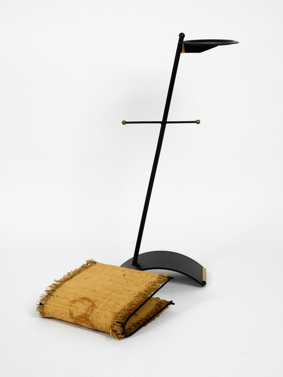 Image 1 of Mid Century Modern Bast Zeitschriftenständer mit schwerem Metallregal