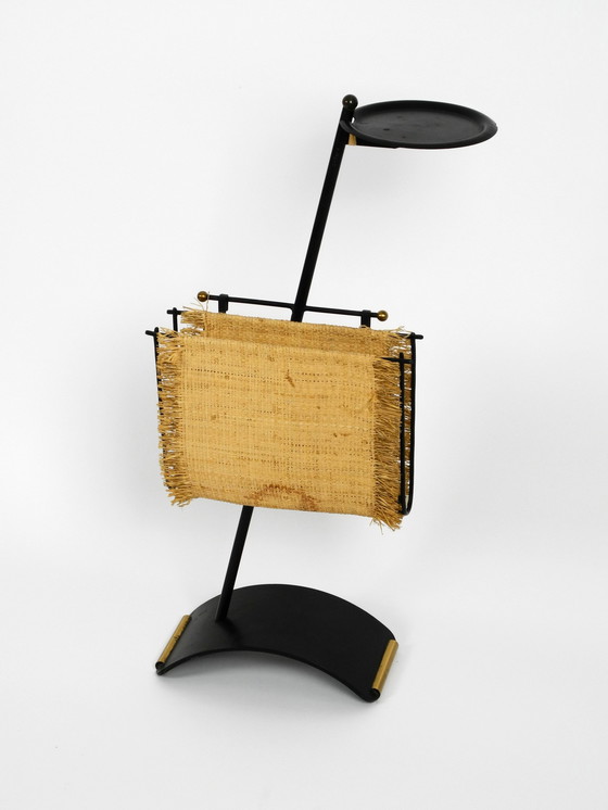 Image 1 of Mid Century Modern Bast Zeitschriftenständer mit schwerem Metallregal