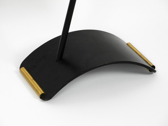 Image 1 of Mid Century Modern Bast Zeitschriftenständer mit schwerem Metallregal