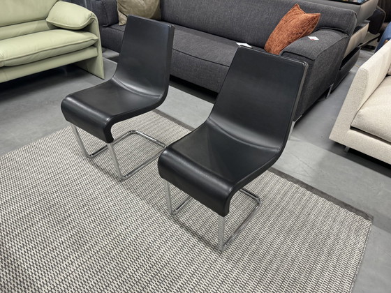 Image 1 of 2 Bonaldo Skip Esszimmerstühle schwarzes Leder