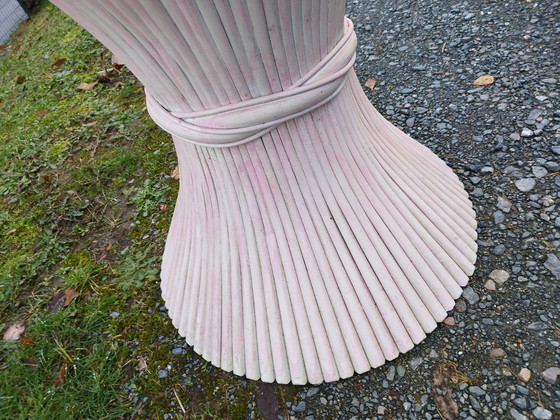 Image 1 of Runder Esstisch Rosa Bambus Gerbe Mc Guire