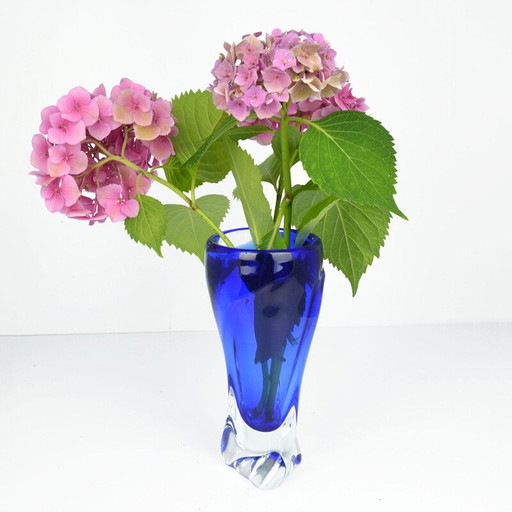 Blaue Vase aus Glas von J. Beranek Skrdlovice, Tschechoslowakei 1960