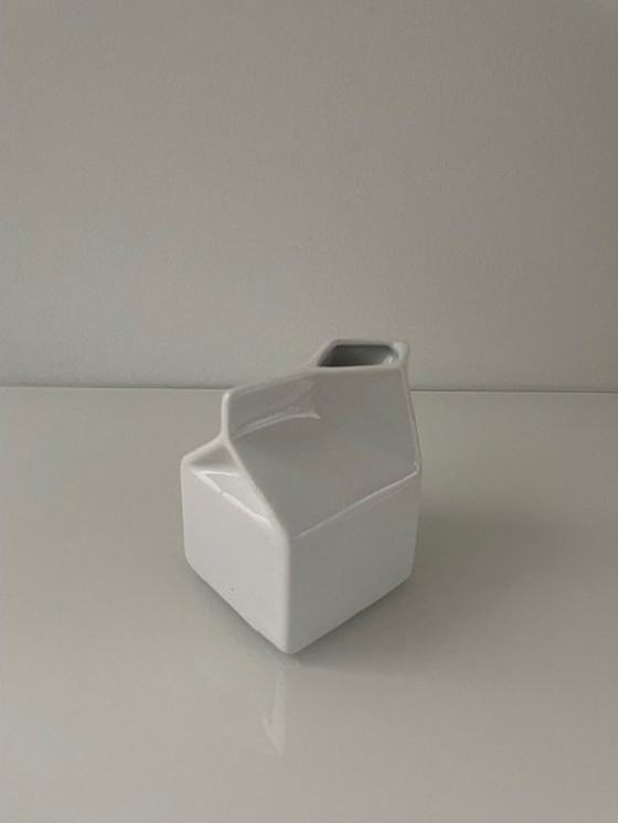 Image 1 of Vase/Kanne Milchtablett Weiß glasierte Keramik