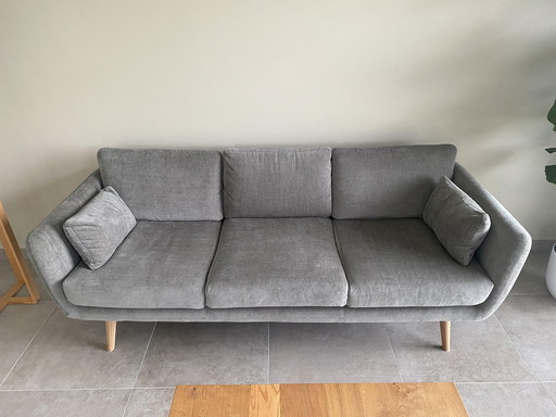 Sofa im skandinavischen Stil