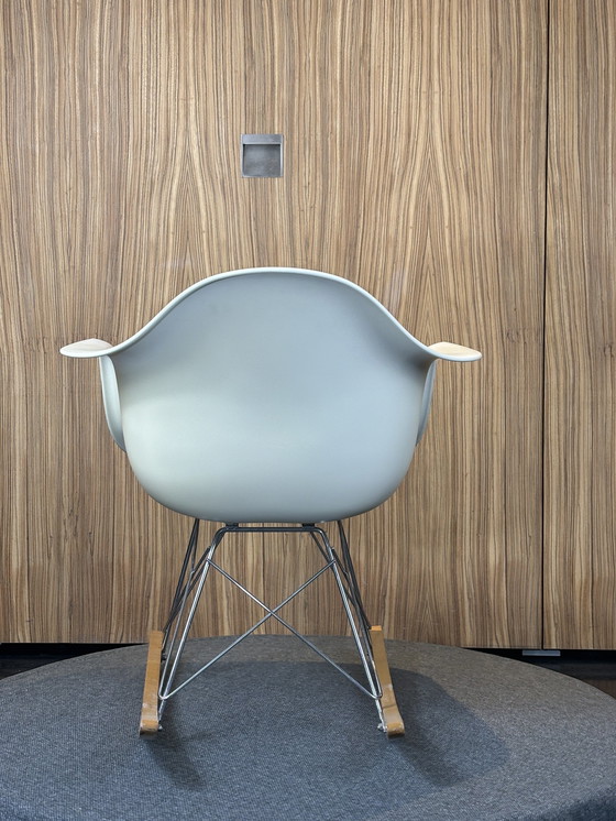 Image 1 of Vitra Eames Rar Stuhl