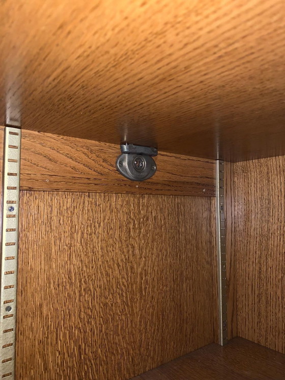 Image 1 of Wandschrank aus massiver Eiche