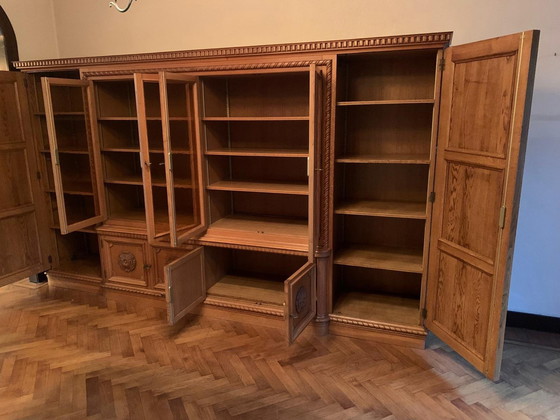 Image 1 of Wandschrank aus massiver Eiche