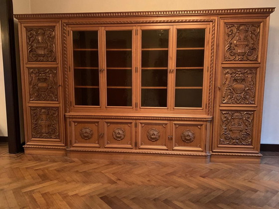 Image 1 of Wandschrank aus massiver Eiche