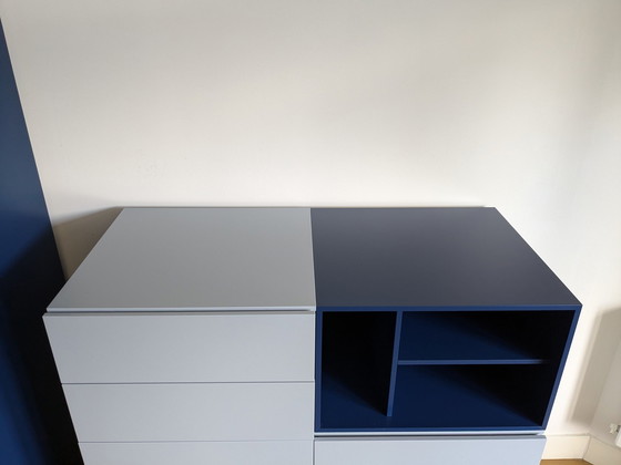 Image 1 of Novamobili Eckkleiderschrank mit Flügeltüren Blau + Kommode Blau / Hellblau