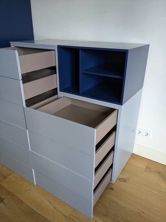 Image 1 of Novamobili Eckkleiderschrank mit Flügeltüren Blau + Kommode Blau / Hellblau