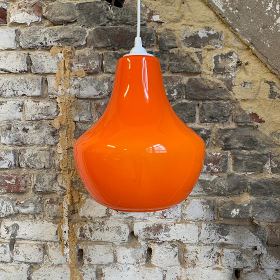 Image 1 of Pendelleuchte aus Orange Glas aus den 1970er Jahren