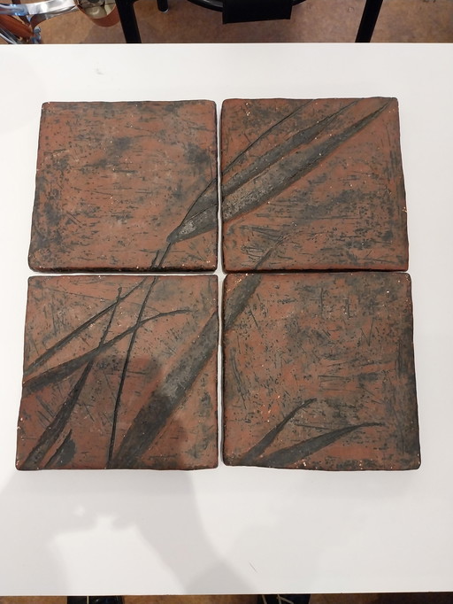 1X 4 Stück Brutalistische Wanddekoration aus Schamotte-Fliesen