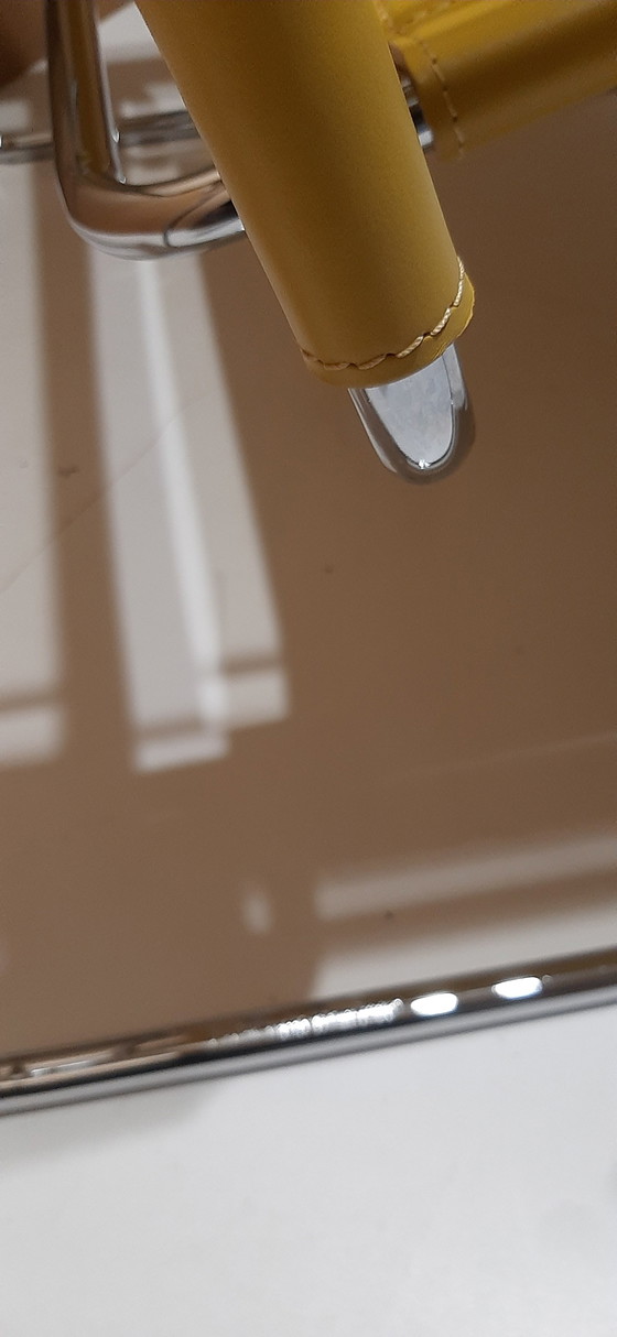 Image 1 of Knoll Wassily B3 New-Never-Used Armchair In Bernstein Leder von Marcel Breuer