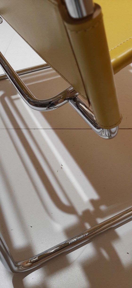 Image 1 of Knoll Wassily B3 New-Never-Used Armchair In Bernstein Leder von Marcel Breuer