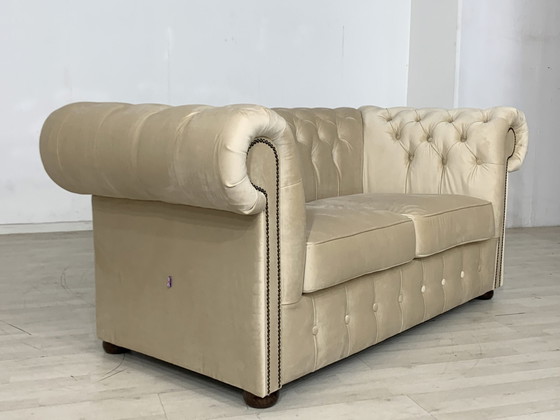 Image 1 of English chesterfield couch sofa 2-sitzer vintage kolonialstil