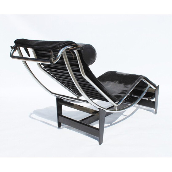 Image 1 of Vintage Cassina LC4 Sessel schwarz patiniertes Rindsleder 1950s
