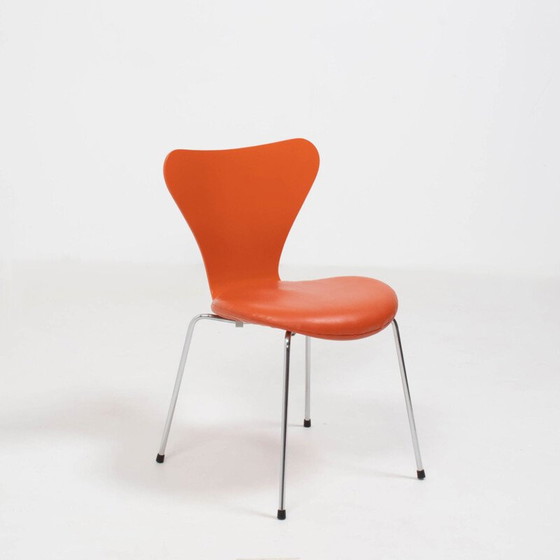 Image 1 of Alter orangefarbener Lederstuhl Serie 7 für Fritz Hansen von Arne Jacobsen 1955er