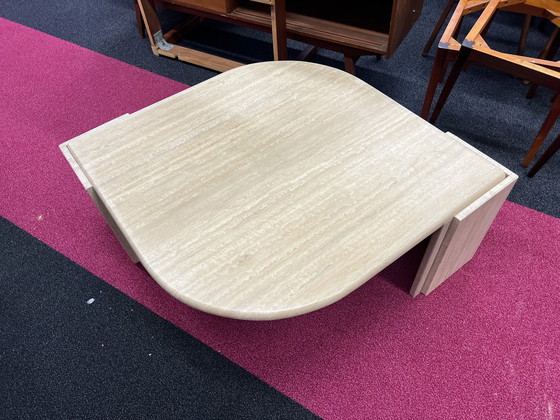 Image 1 of Vintage Couchtisch aus Travertin in Tropfenform
