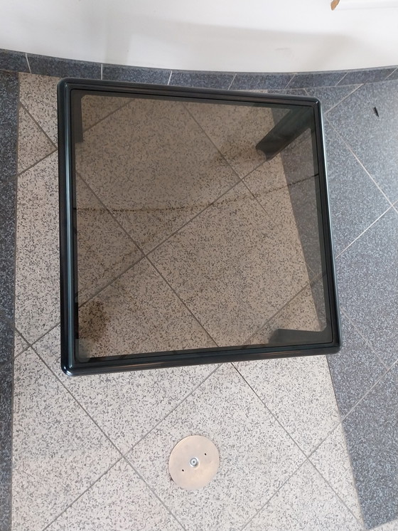 Image 1 of Couchtisch mit Glasplatte