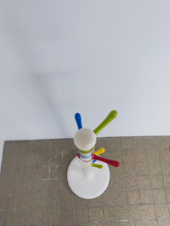 Image 1 of Kleiderständer im Memphis -Stil