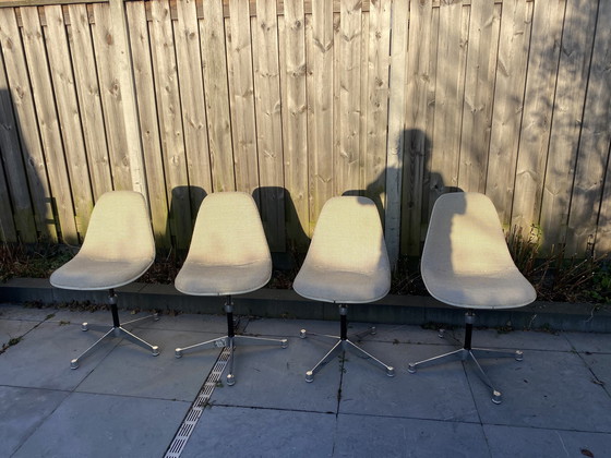 Image 1 of 4x Eames Herman Miller Bucket Chairs Sechziger Jahre