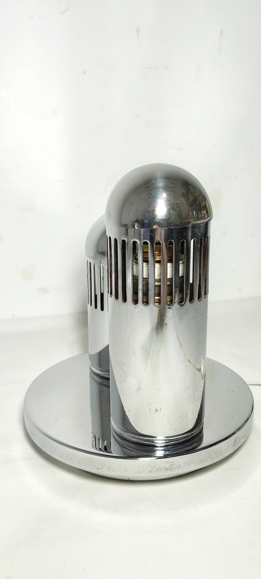 Metallische Tischlampe. Spanien, 1970er Jahre.