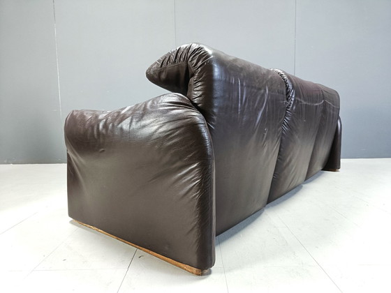 Image 1 of Frühe Maralunga-Sofa-Garnitur aus Leder von Vico Magistretti für Cassina, 1973