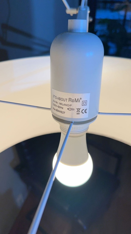 Image 1 of Es geht um die Stehlampe Romi