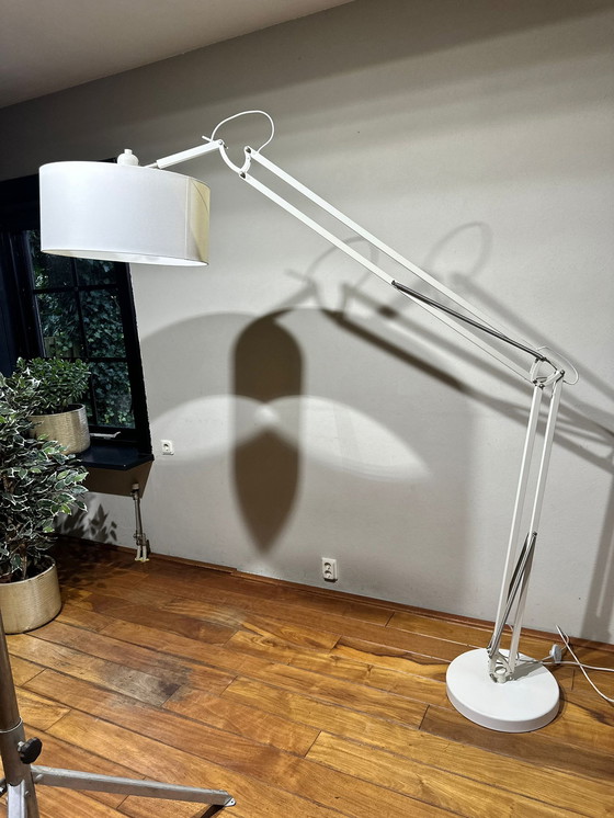 Image 1 of Es geht um die Stehlampe Romi