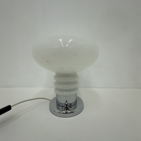 Image 1 of Tischlampe Space Age aus Milchglas mit Chrom, 1970er Jahre