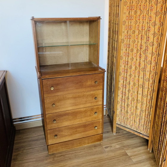 Image 1 of Vintage Schrank mit Vitrine mit 3 Schubladen