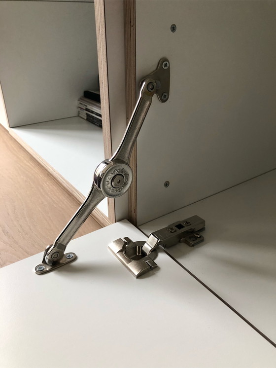 Image 1 of Saubere Wandmöbel für lange Wand